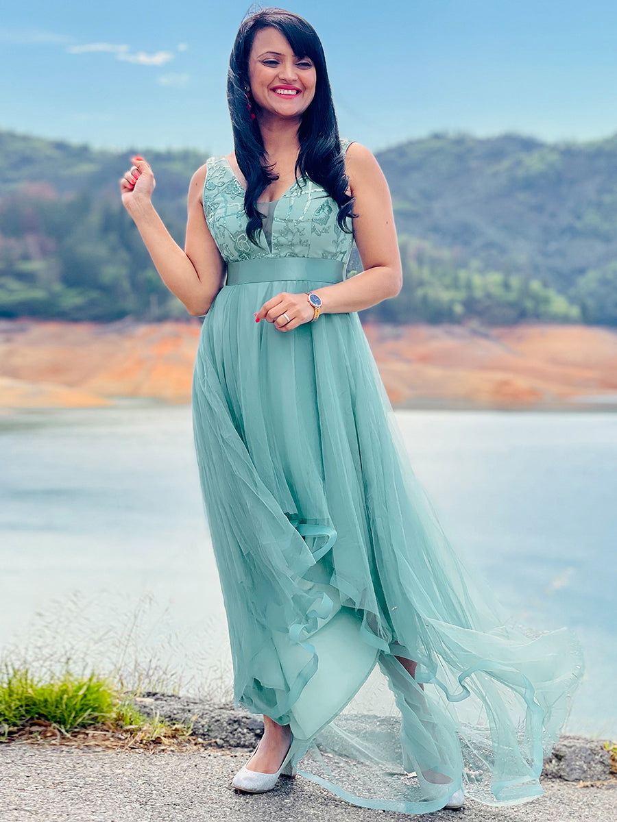 High-Low V Neck Tulle Wholesale Prom Dresses with Sequin Appliques