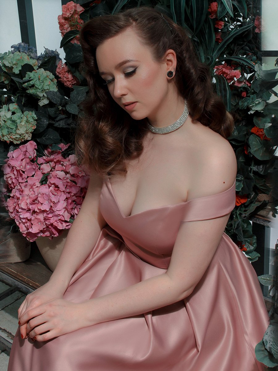 A-Line Off Shoulder Maxi Long Wholesale Prom Dresses